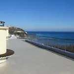 Sunny House Apartament *