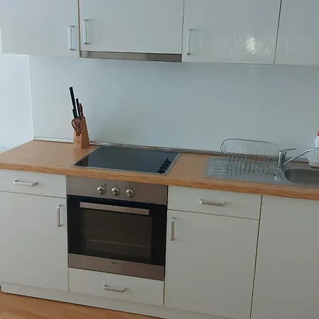 Sunny House Apartment *