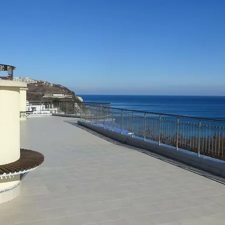 Sunny House Lejlighed *